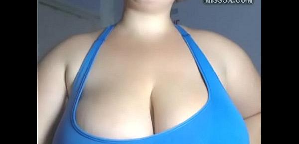  best huge tits lady from webcam show natural brest top size